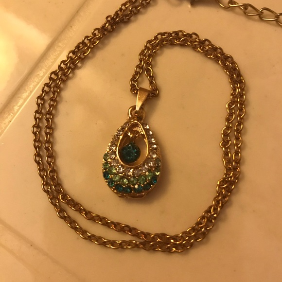 Teardrop gold-toned pendant with blue/green stones - Picture 4 of 6